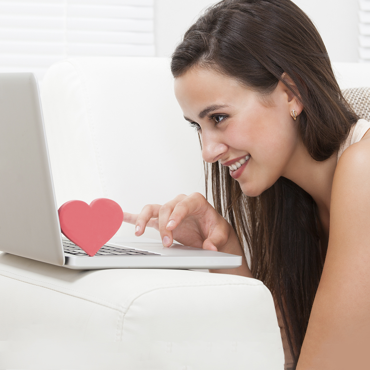 skadate online dating software